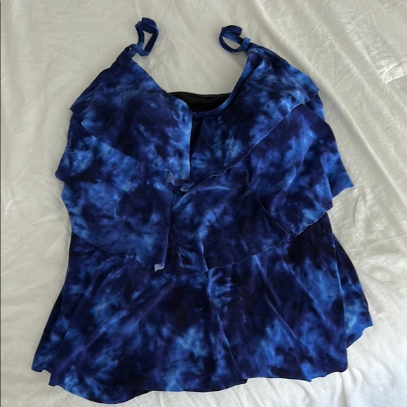Aqua Green Other - 💙Blue Tie-Dye Women's bathing suit top